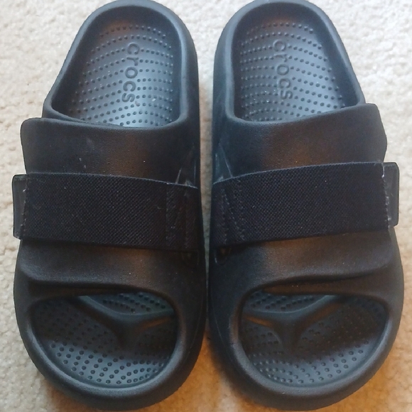CROCS Black Chunky Slides - Picture 7 of 7